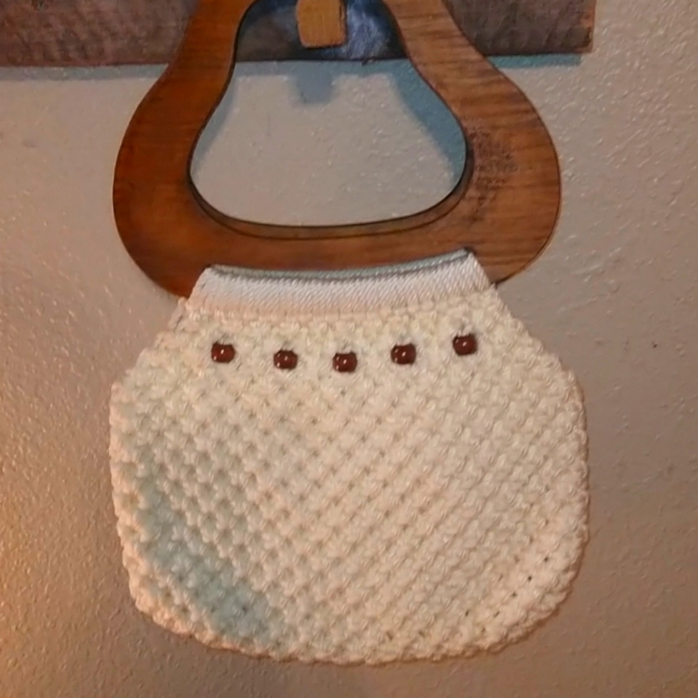 Vintage 1970's Crocheted Handbag